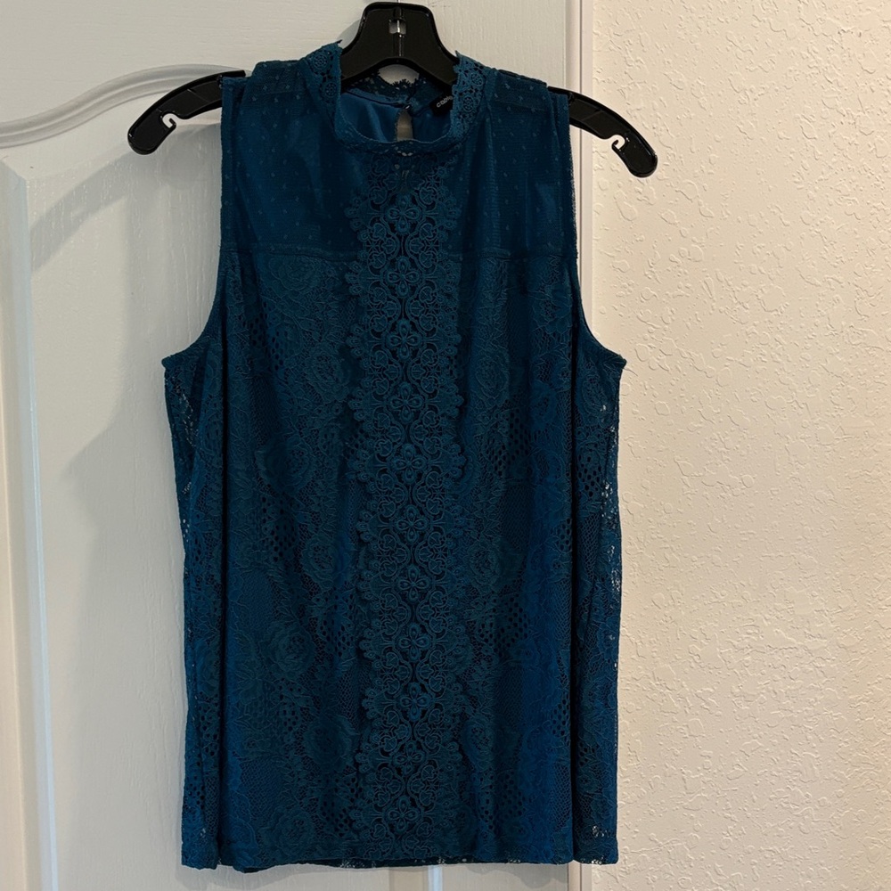 Cable & Gauge Teal Lace Sleeveless Blouse